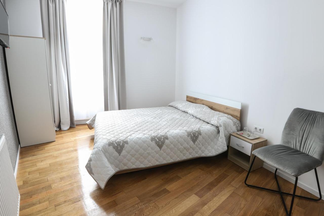Floasiu Residence Guesthouse シビウ エクステリア 写真