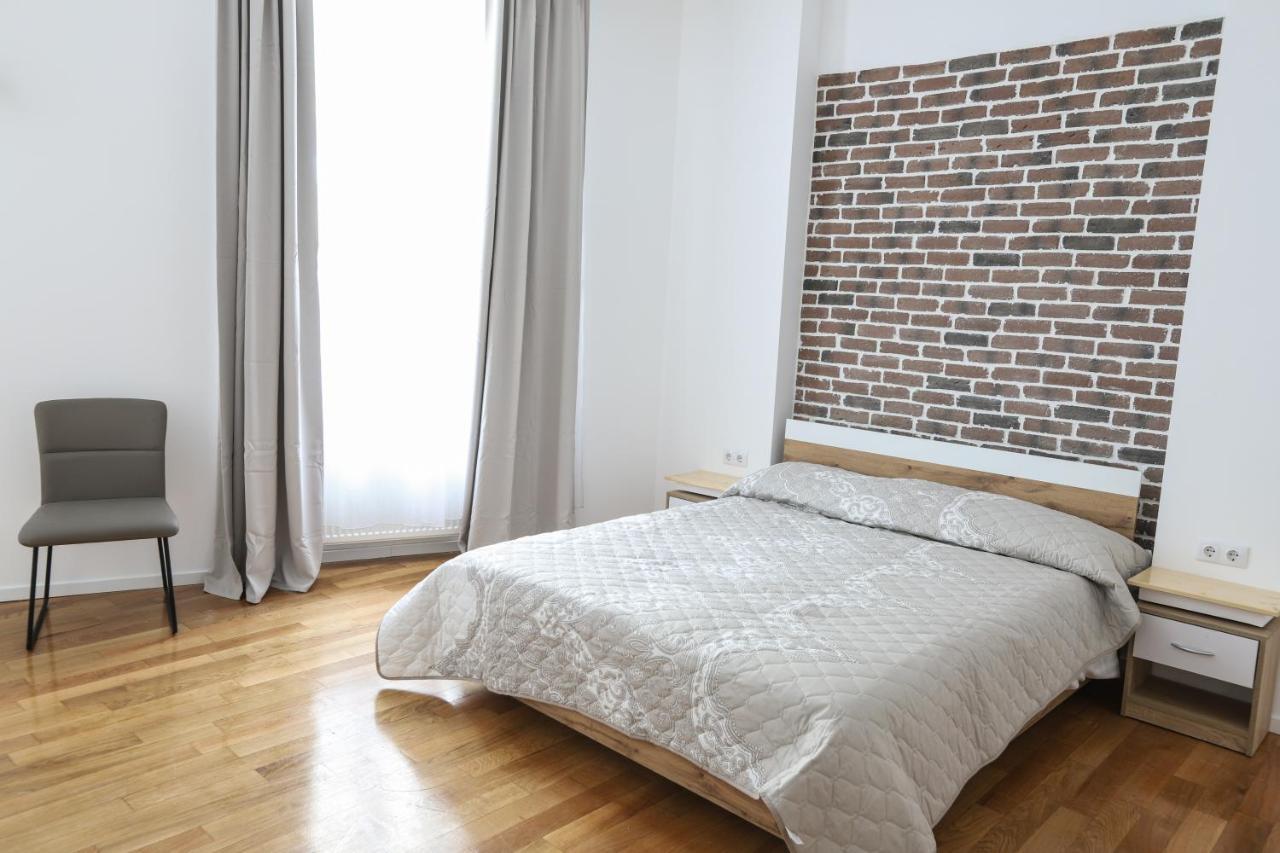 Floasiu Residence Guesthouse シビウ エクステリア 写真