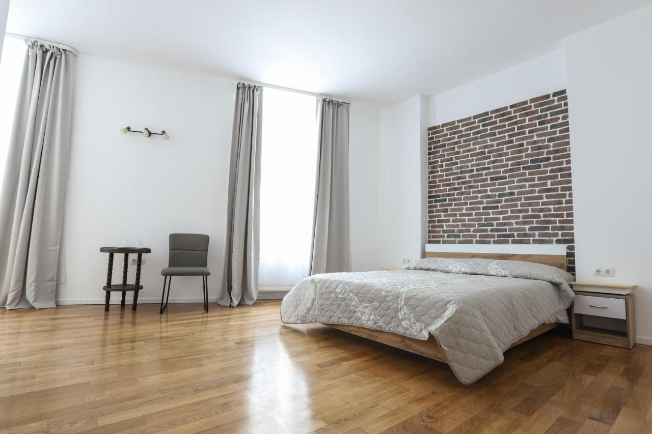 Floasiu Residence Guesthouse シビウ エクステリア 写真