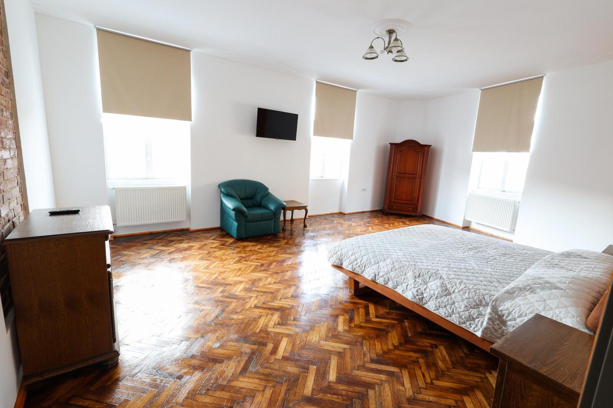 Floasiu Residence Guesthouse シビウ エクステリア 写真