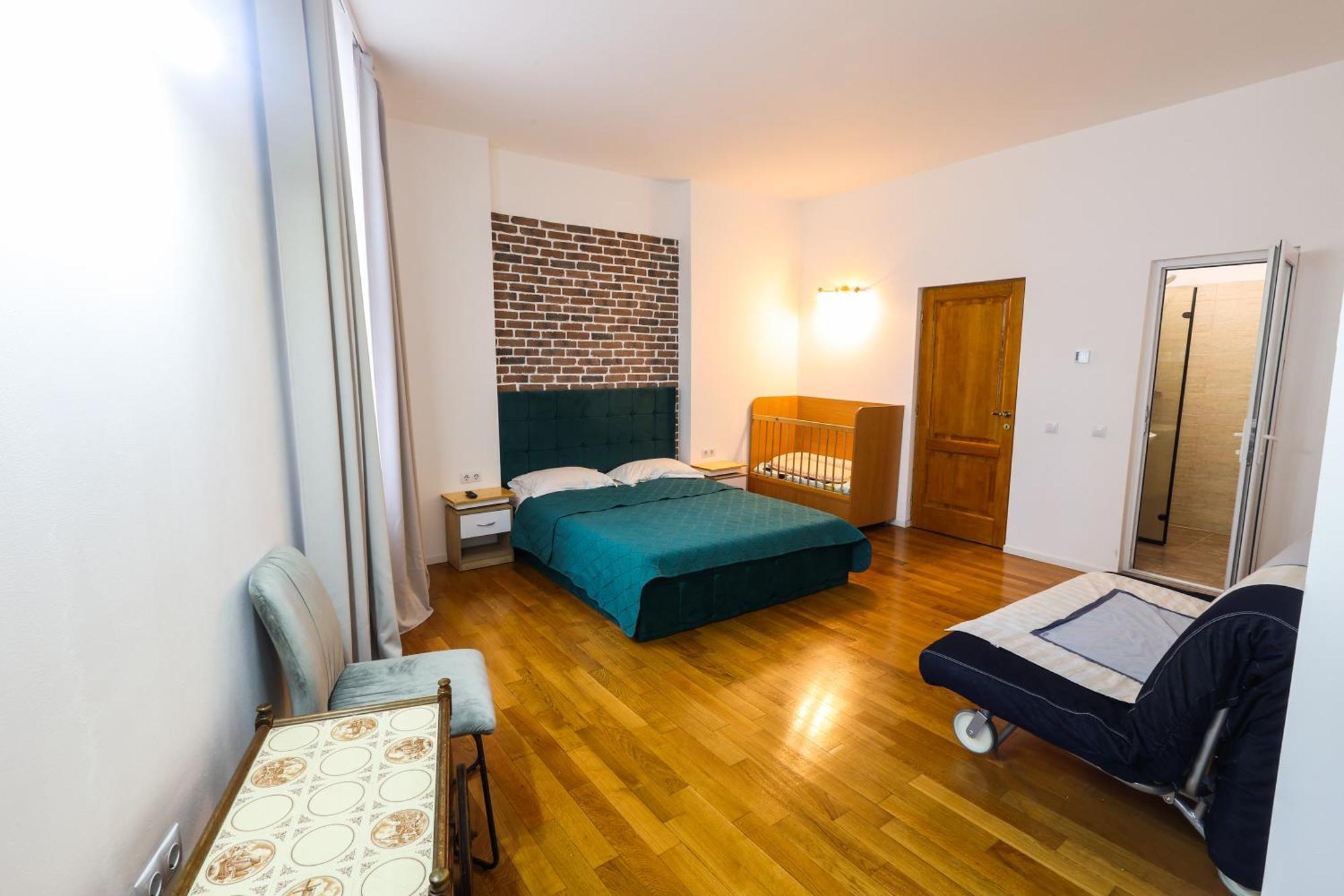 Floasiu Residence Guesthouse シビウ エクステリア 写真