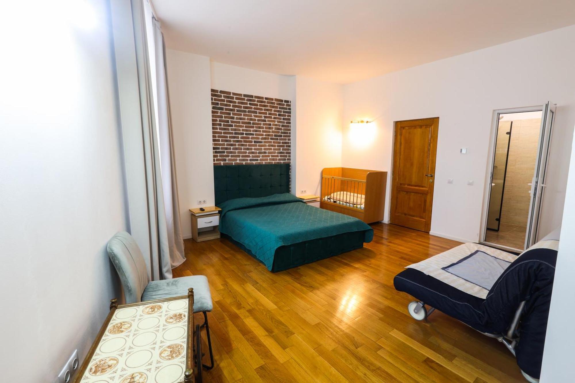 Floasiu Residence Guesthouse シビウ エクステリア 写真